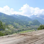 Alpenbauernhaus Konzett شرنز