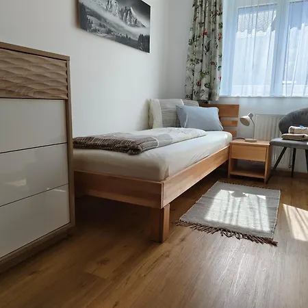 Alpenbauernhaus Konzett Lägenhet